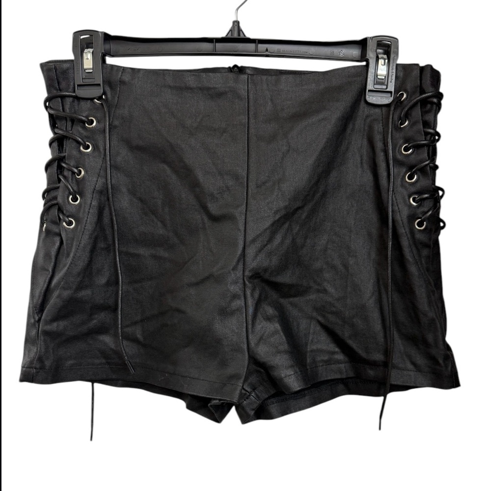 SHEIN Black Faux Leather Stretchy Lace Up Shorts Sz(13)